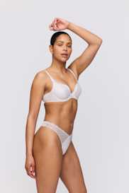 Salesbook image with head | Marie Jo