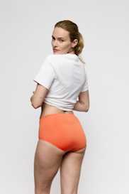 Salesbook image with head | Marie Jo