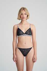 Salesbook image with head | Marie Jo