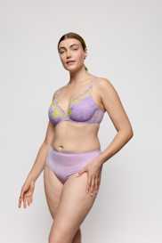 Salesbook image with head | Primadonna