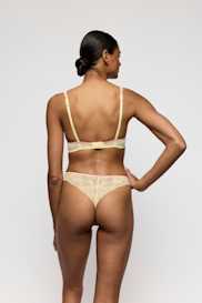 Salesbook image with head | Marie Jo