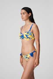 Salesbook image with head | Primadonna