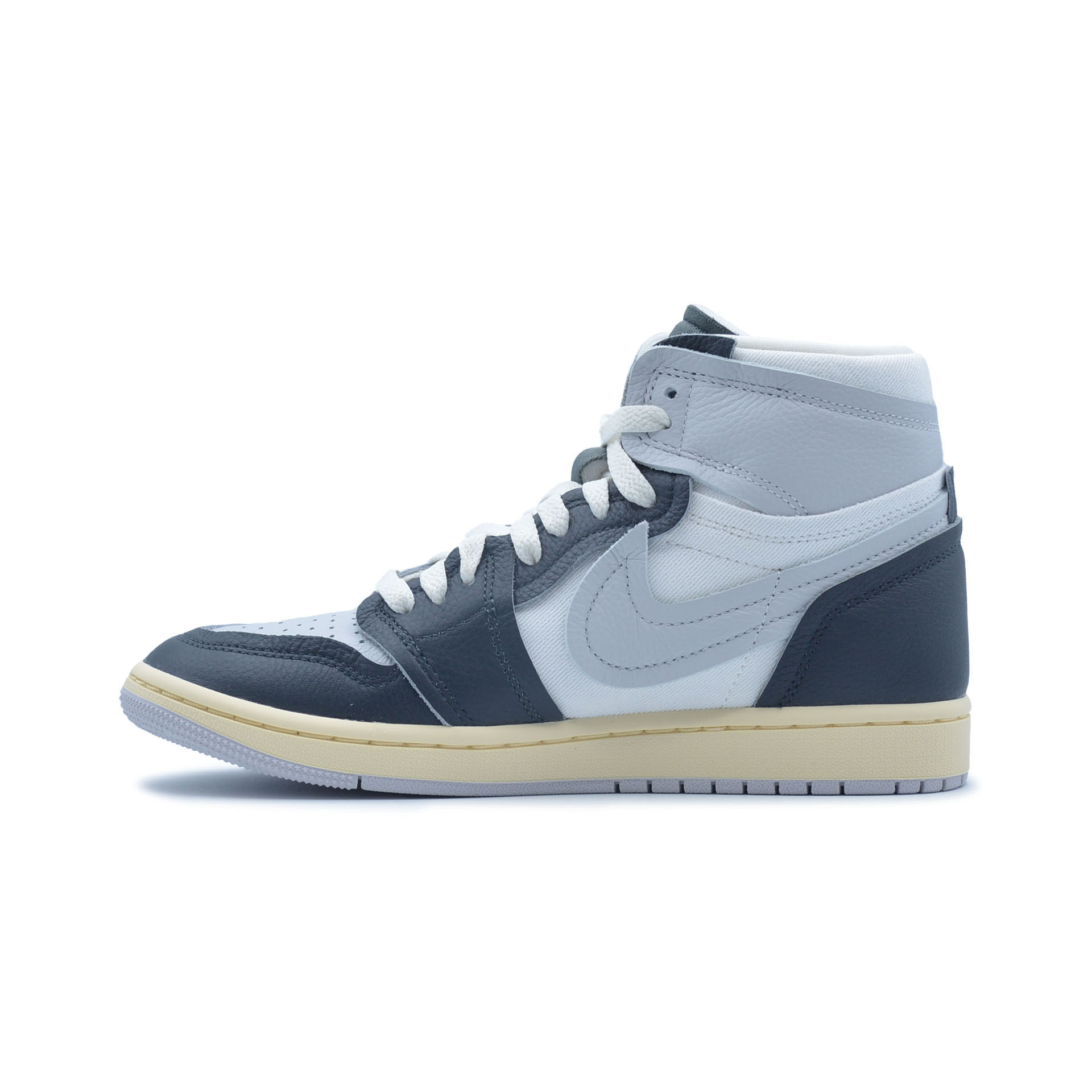 WMNS Air Jordan 1 MM High 