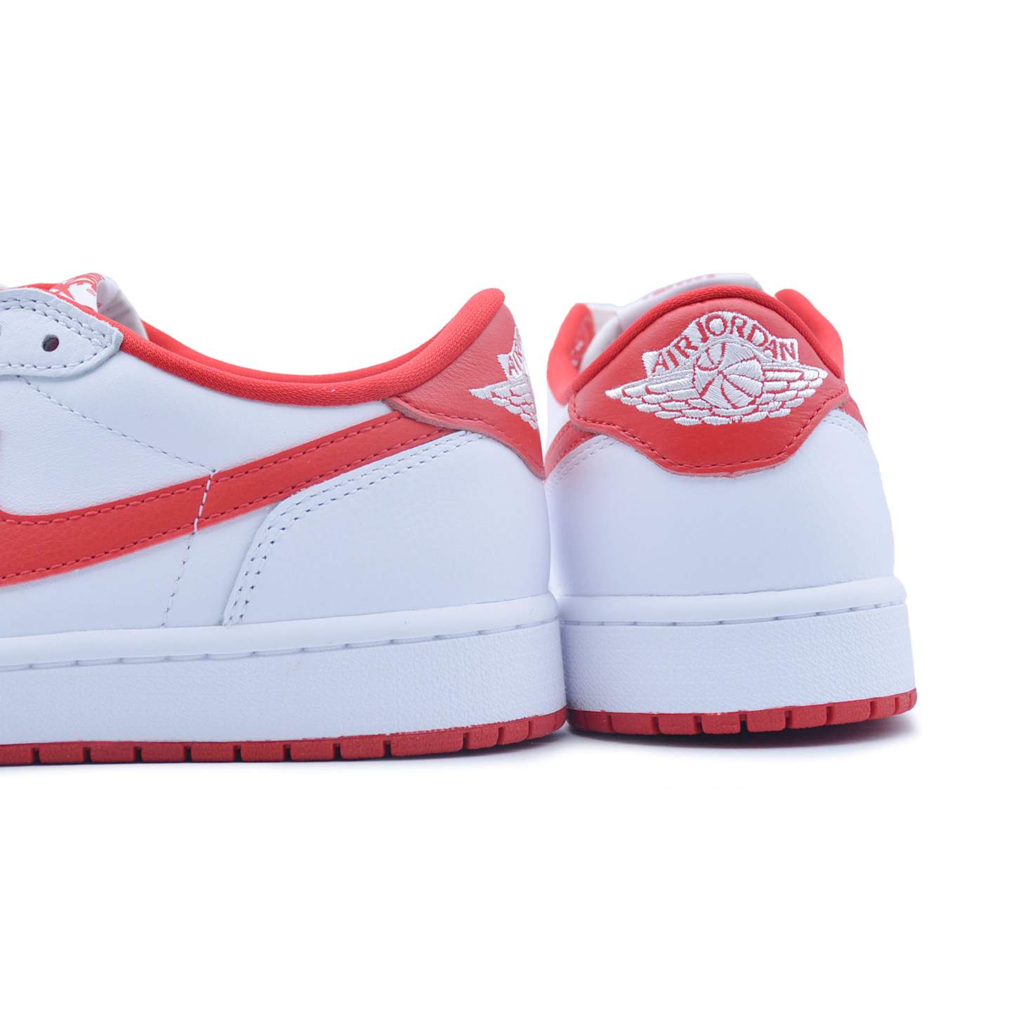 university red jordan 1 low