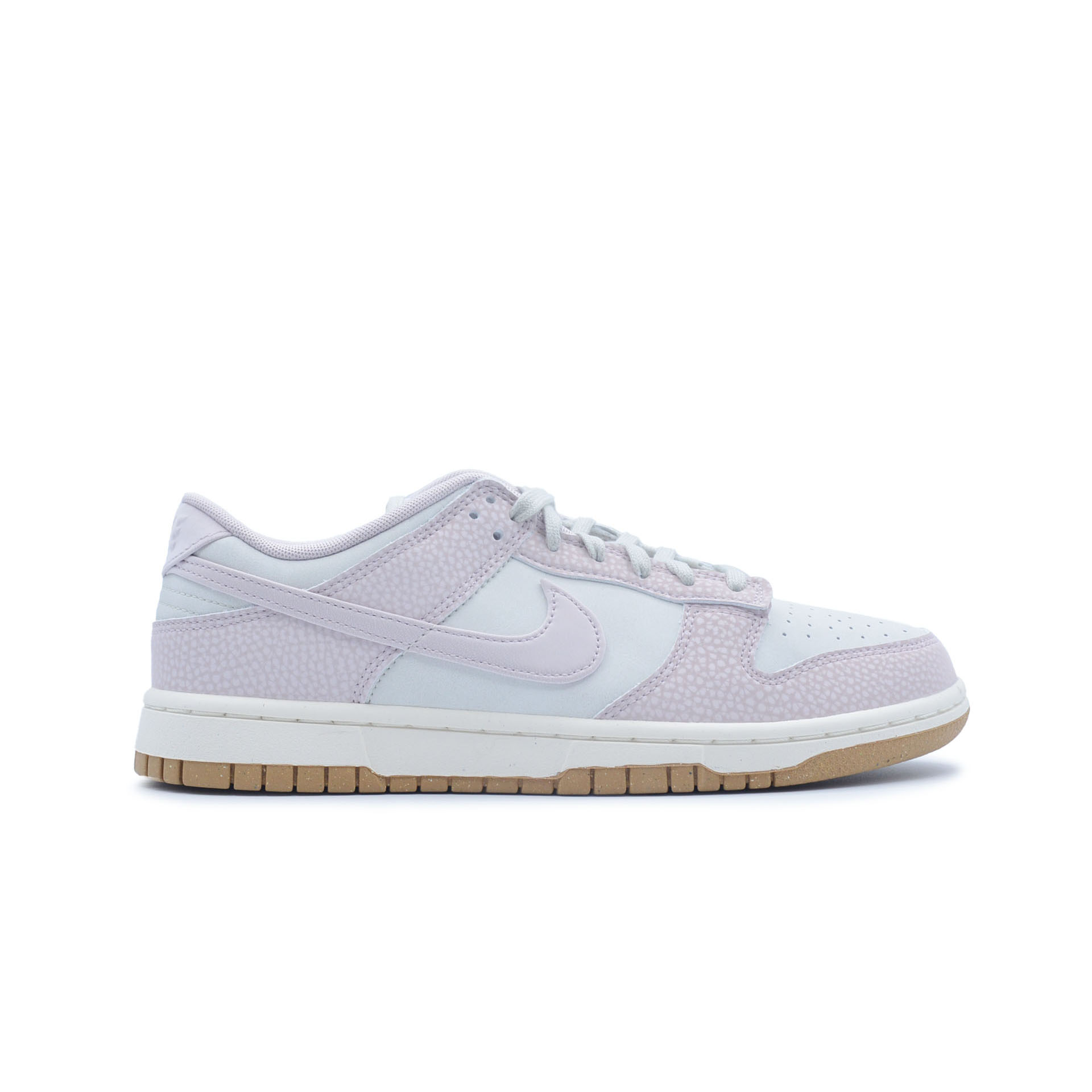 WMNS Dunk Low 