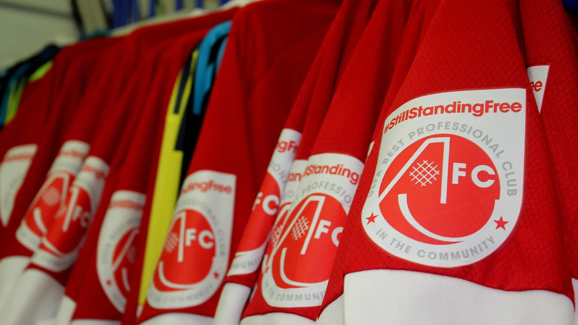 #StillStandingFree campaign to be recognised on pitch throughout 20/21 image