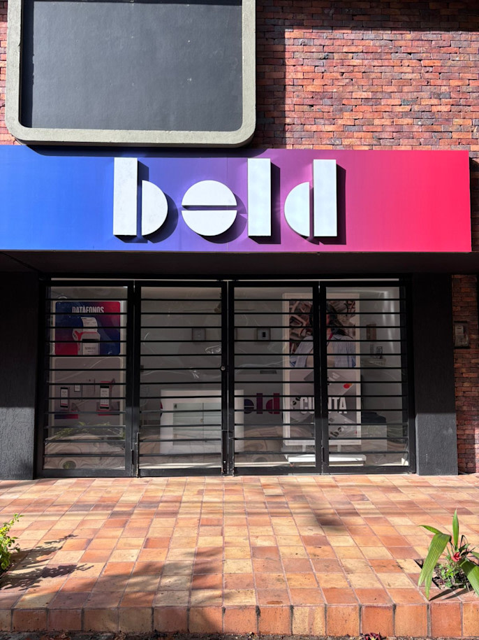 Hub Laureles