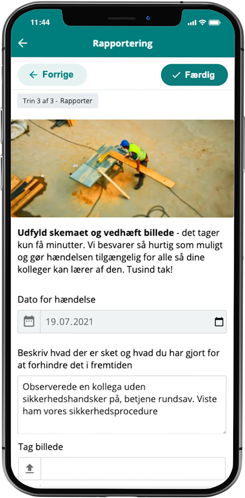 App screenshot nærved ulykke bygge anlæg medarbejdere på stilads