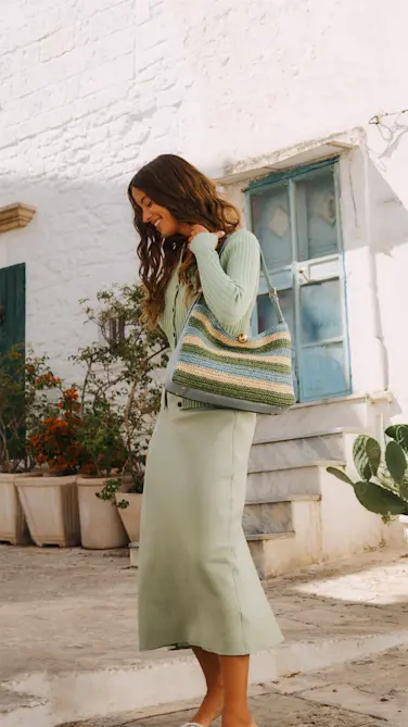 Hero banner module image AU