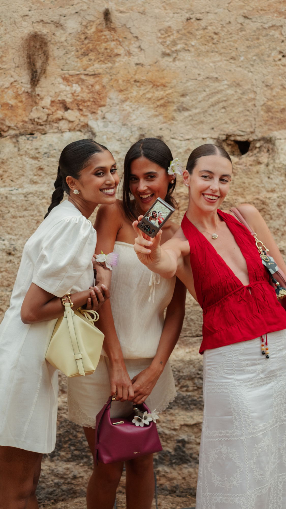 Furla | Online Store and Official Site - Bags, Wallets and Accessories