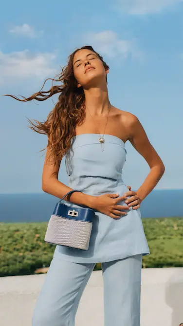 Hero banner module image AU