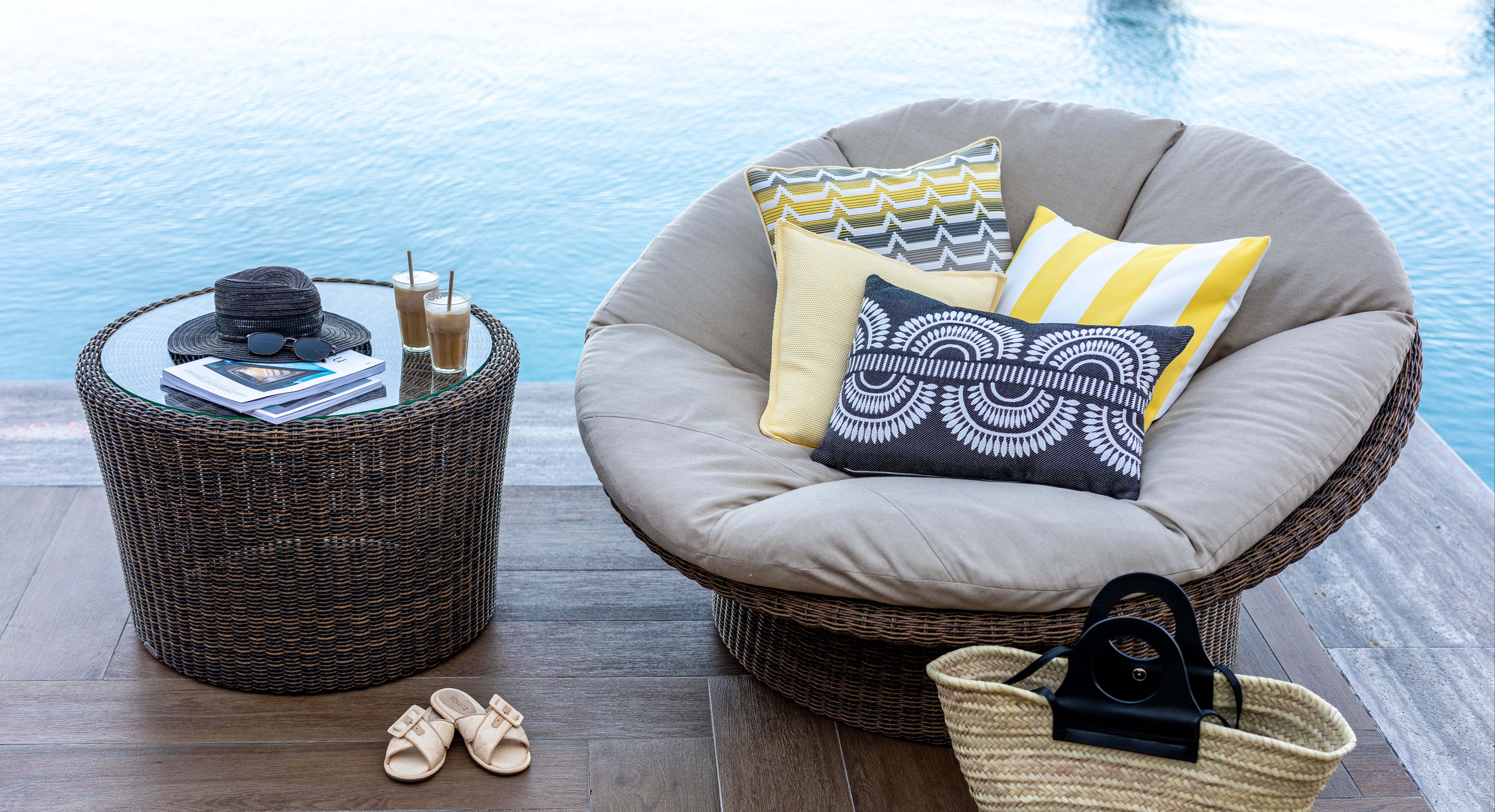 blue cushions on sunchair 