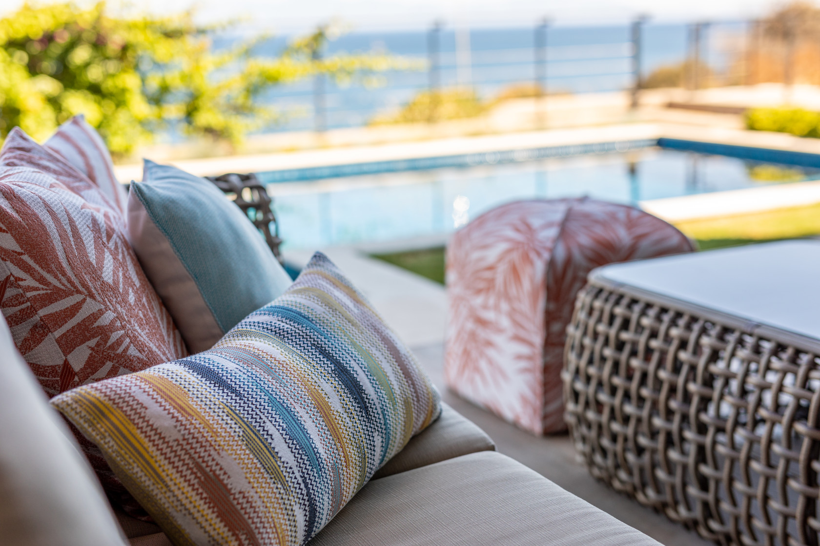 With our outdoor collection, life outdoors is just as stylish as indoors. 