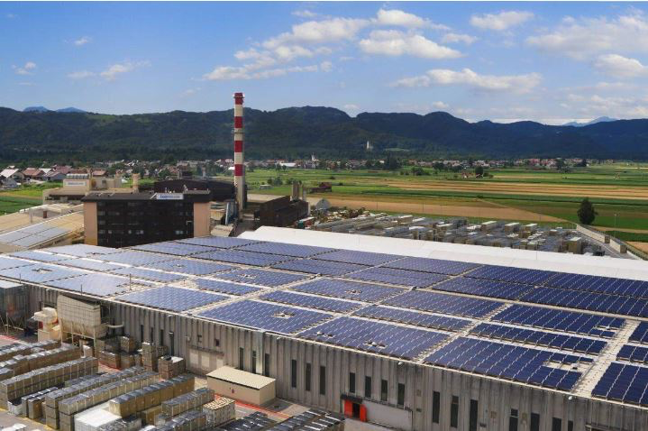 WE ARE COMMITTED TO REDUCING THE ENVIRONMENTAL FOOTPRINT OF THE ENTIRE ORGANISATION BEYOND EMBODIED CARBON.