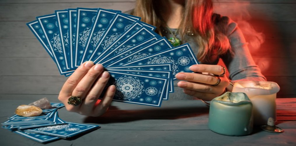 effective questions in tarot card reading