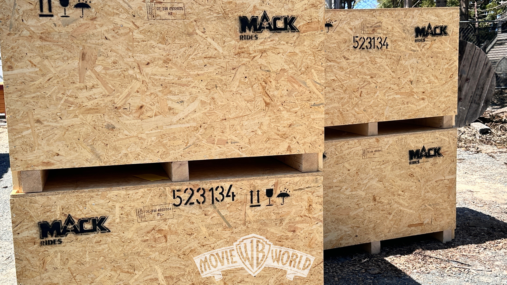 Mack Rides crates with Scooby Doo Spooky Coaster components.