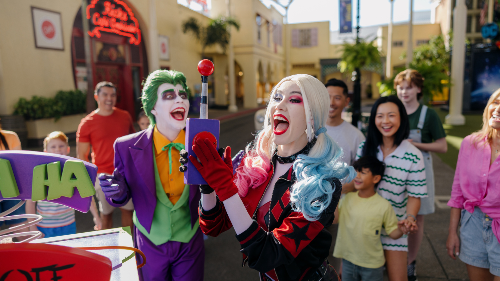 The Joker and Harley Quinn performing on Main Street at Warner Bros. Movie World