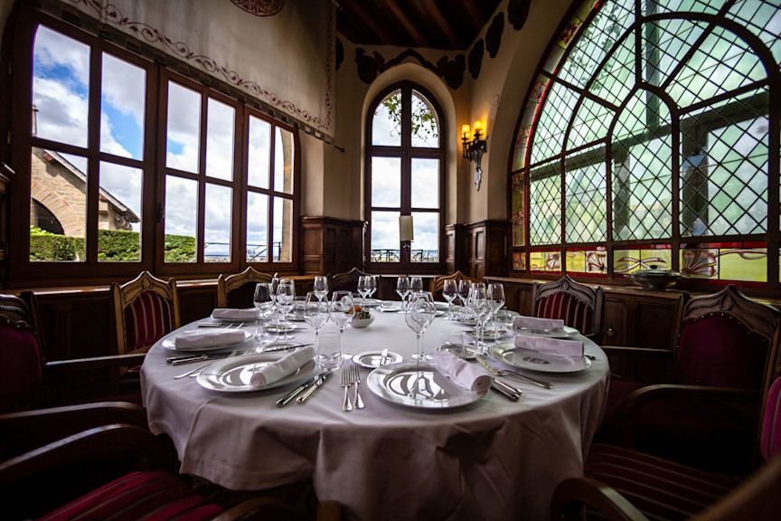 ©https://www.cite-hotels.com/fr/etablissements/restaurant-la-barbacane.html