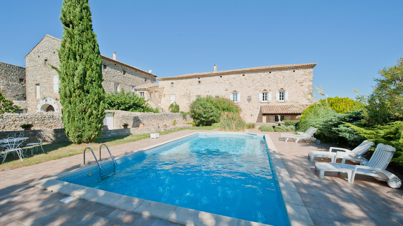 Location maison avec piscine sud de la France
