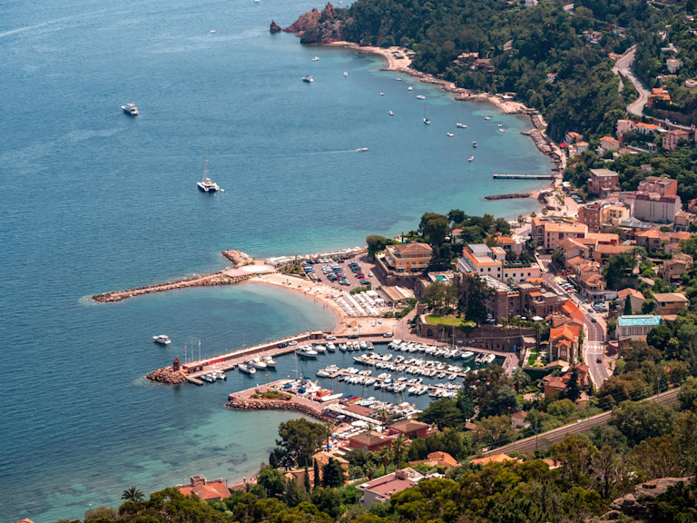 Théoule-sur-Mer and the coast
