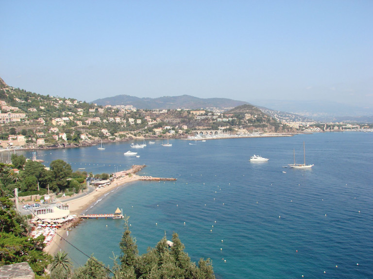 © Alistair Cunningham, CC BY 3.0, https://commons.wikimedia.org/w/index.php?curid=47809881