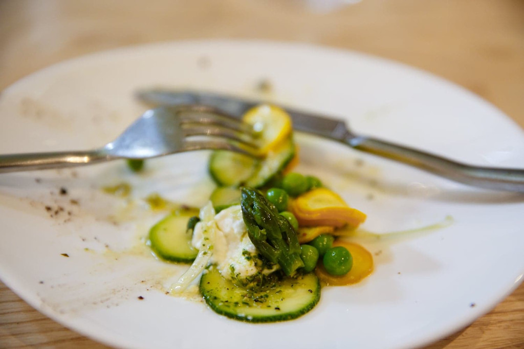 Caparccio de courgettesavec légumes et chèvre frais