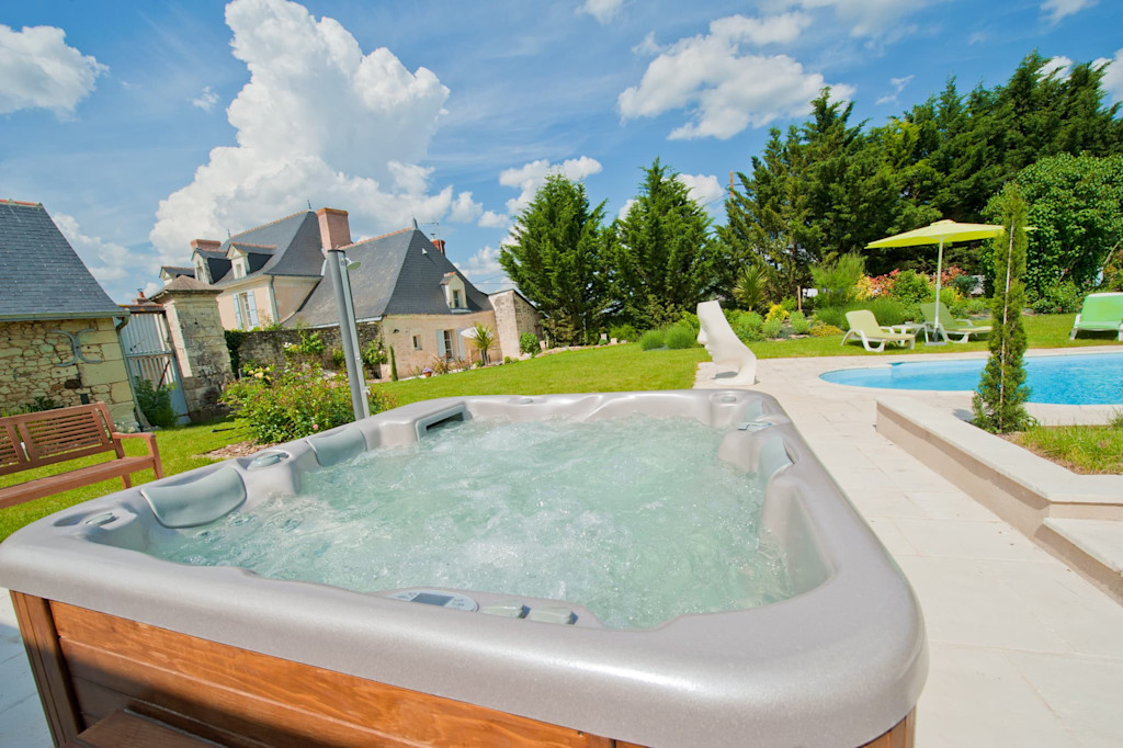 Hot-tub and shared heated pool with terrace