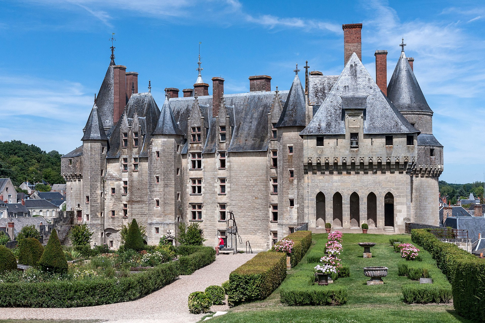 ch-teau-de-langeais-un-tr-sor-m-di-val-dans-la-vall-e-de-la-loire