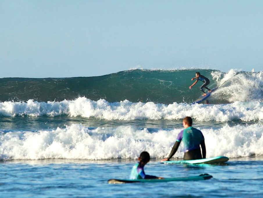 Surf dans les Pyrénées Orientales