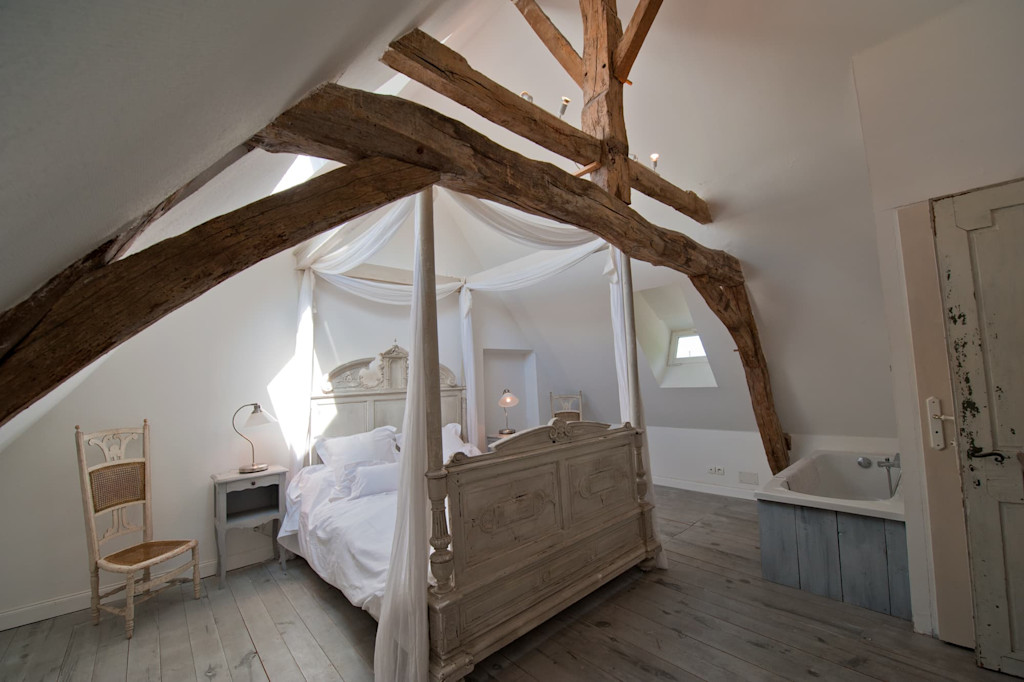 La Maison de la Plaine bedroom