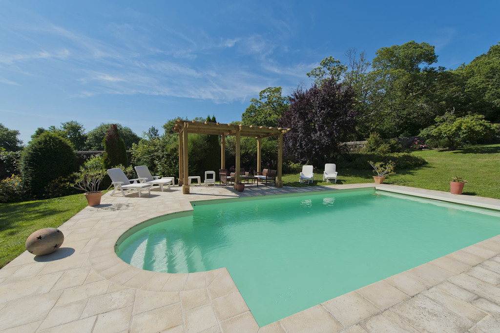 Manoir Coteaux piscine