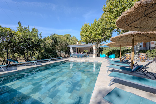 Holiday properties with private pools in France