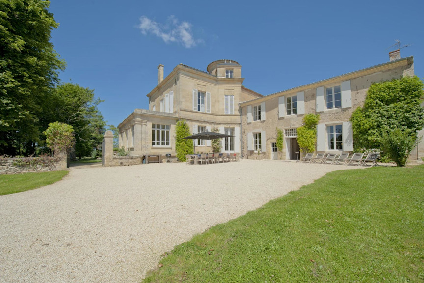 Chateau Entre-Deux-Mers