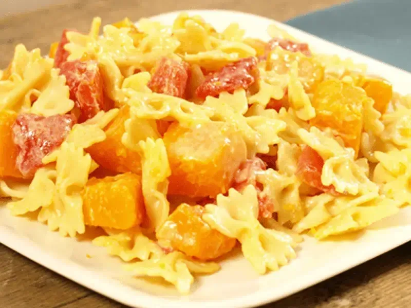 Mini Farfalle with Butternut Squash, Fresh Tomatoes & Basil | Barilla