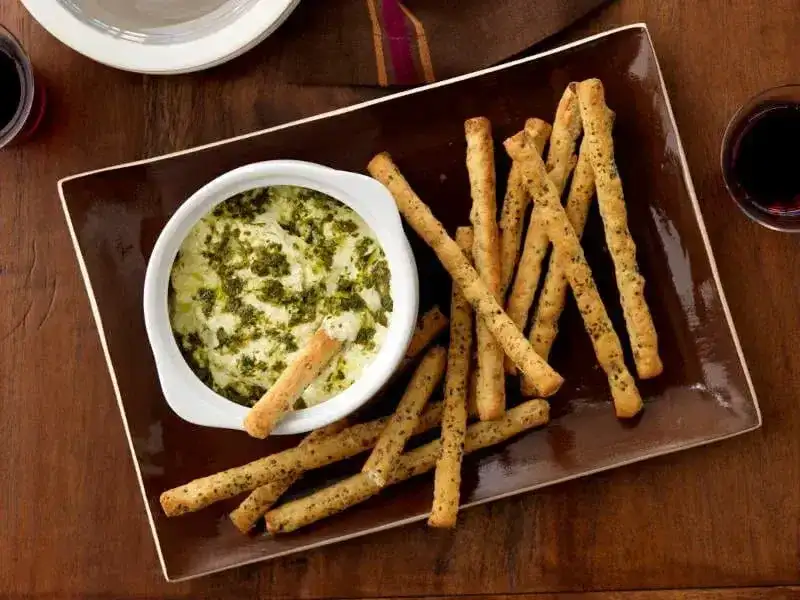 Barilla® Rustic Basil Pesto & 3 Cheese Dip