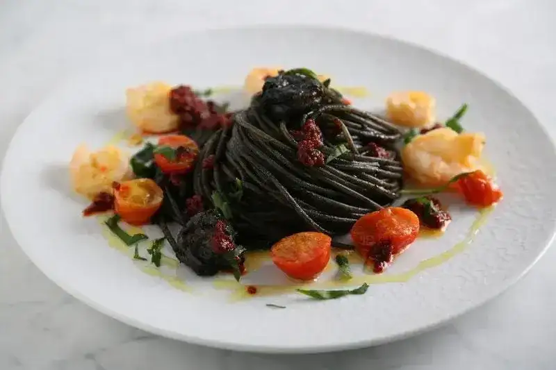 Thick Spaghetti with Squid Ink, Shrimp & Nduja | Barilla