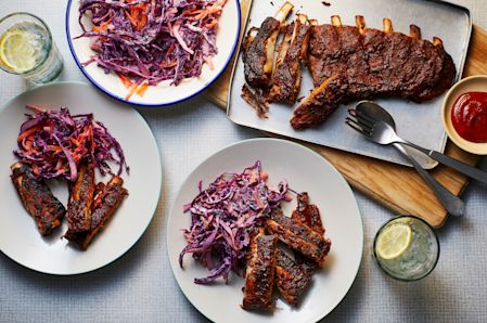 Slow Cooker Sticky BBQ Ribs with Slaw 🍲