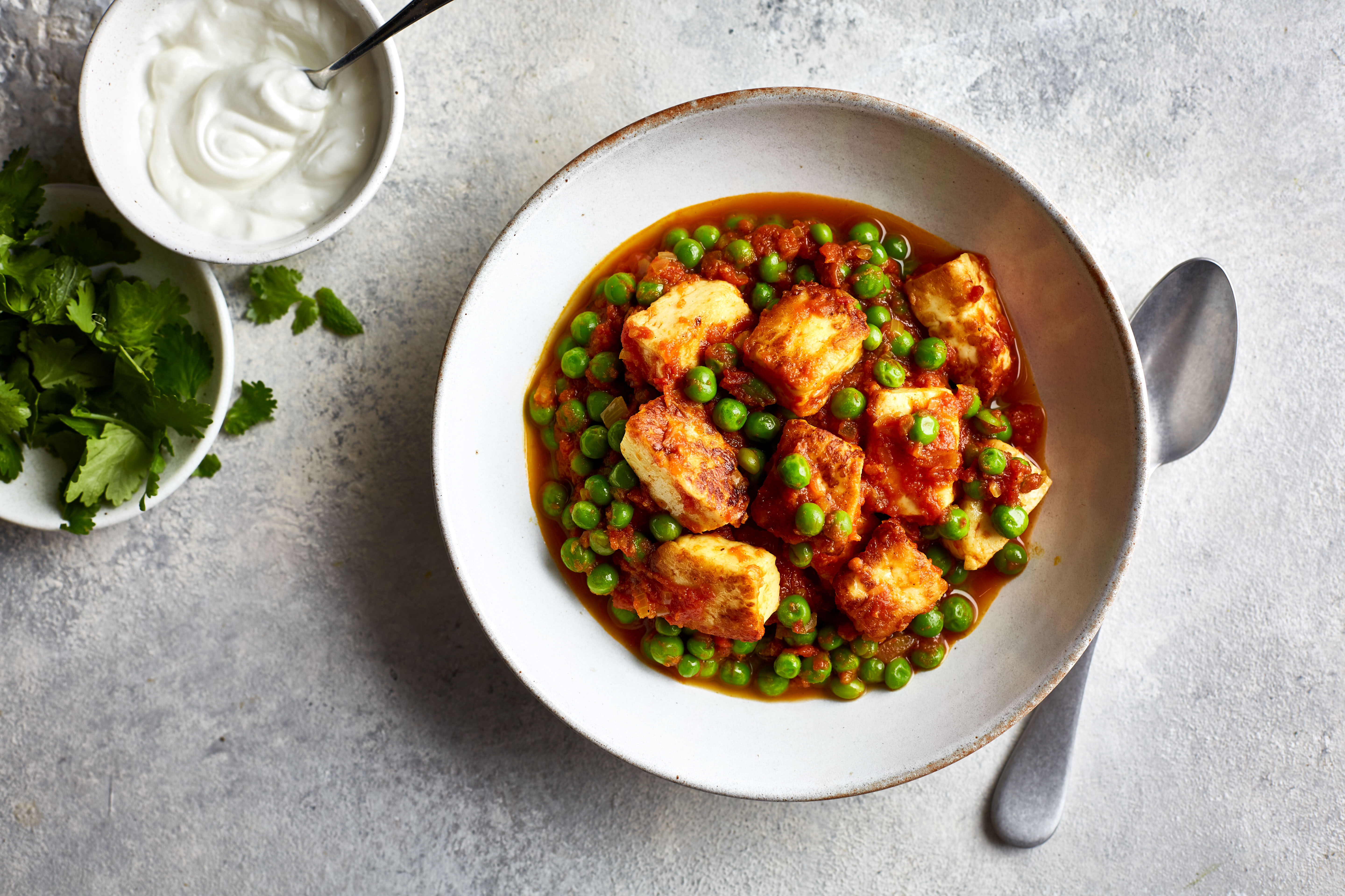 Halloumi and Pea Curry