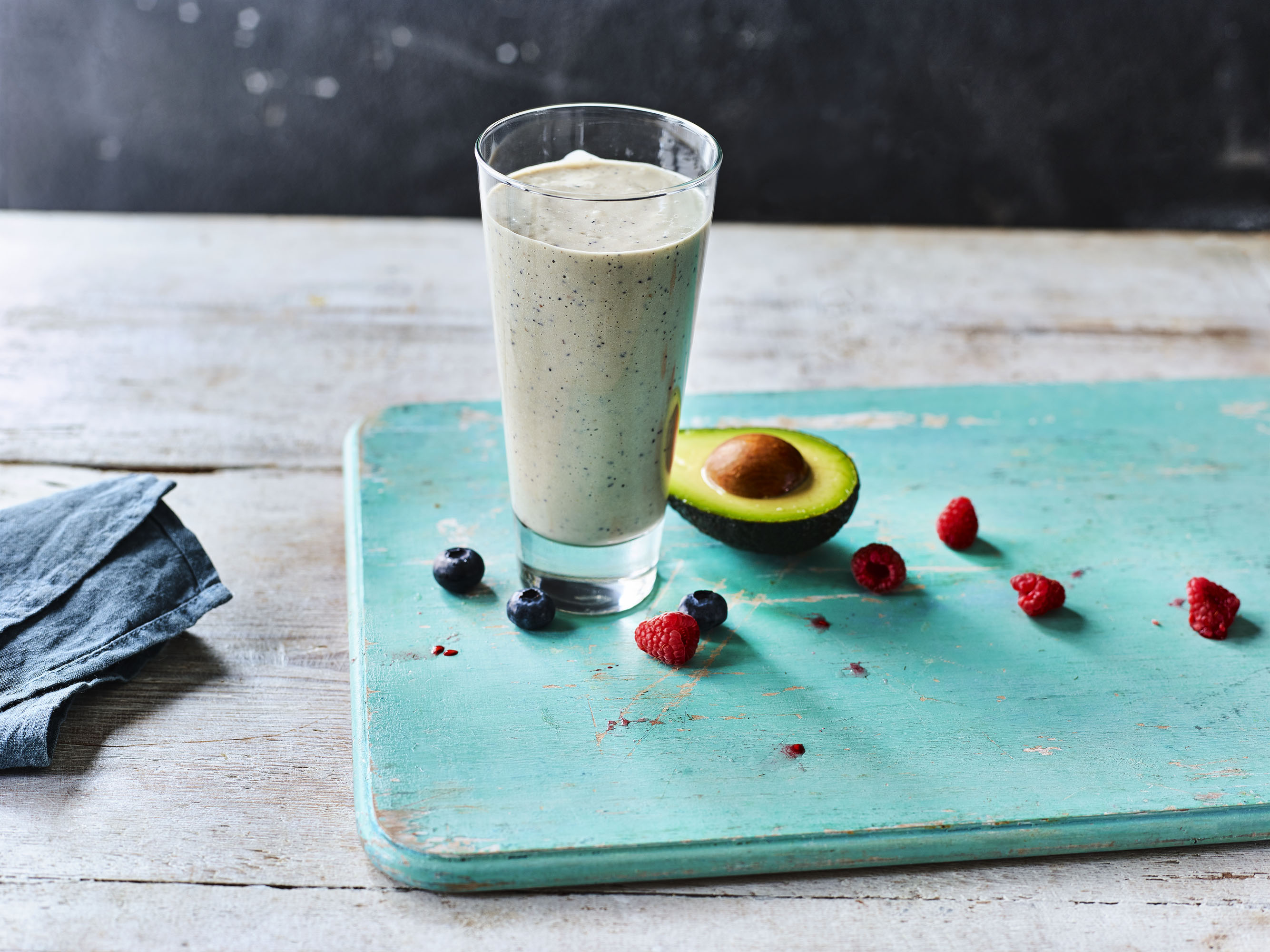 Avocado and Berry Smoothie