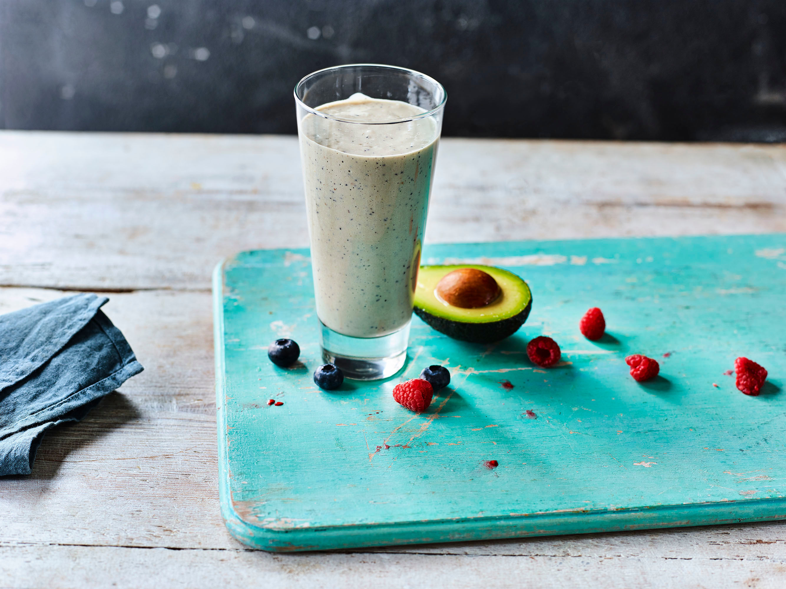 Avocado and Berry Smoothie