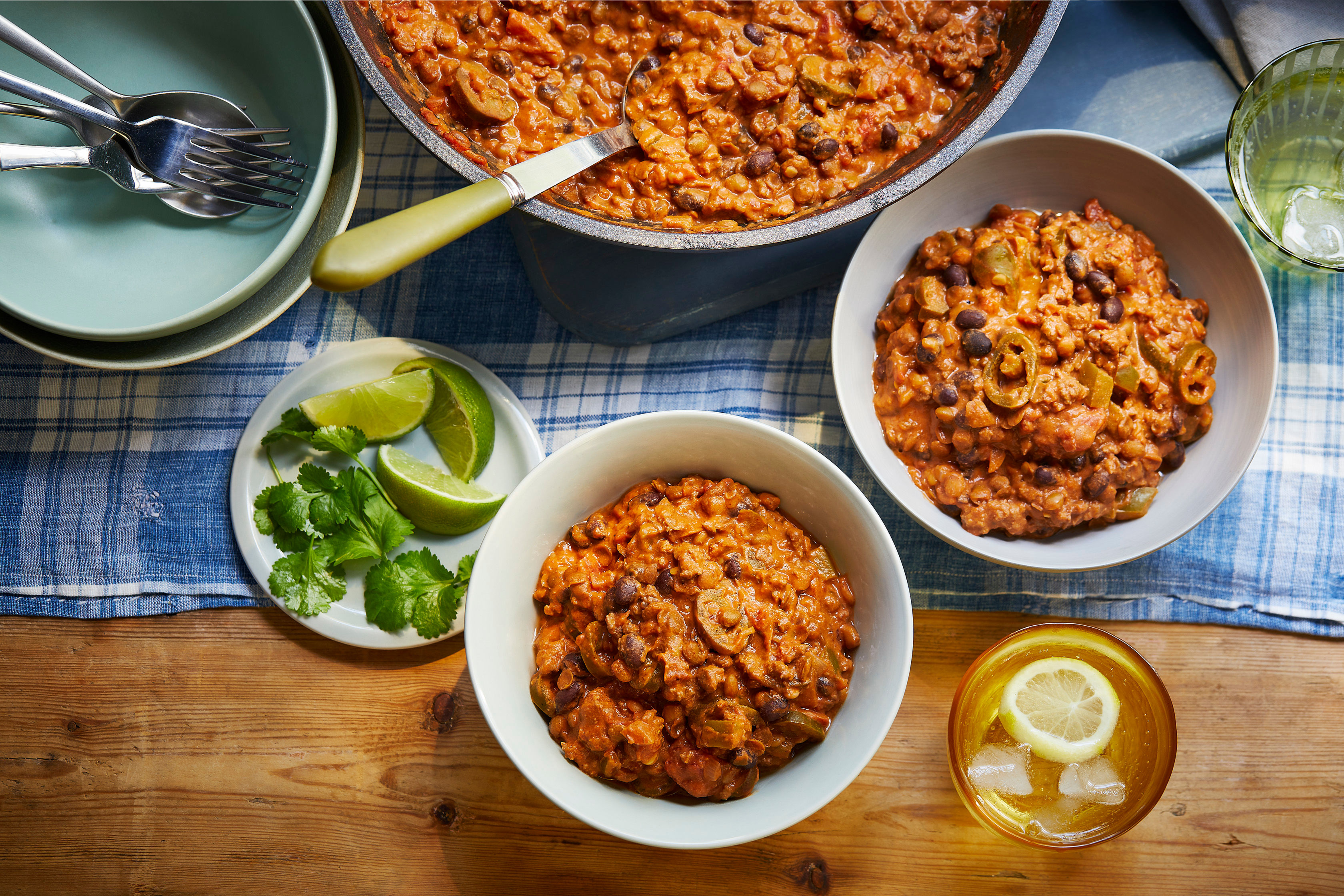 Smoky Peanut Butter Veggie Chilli