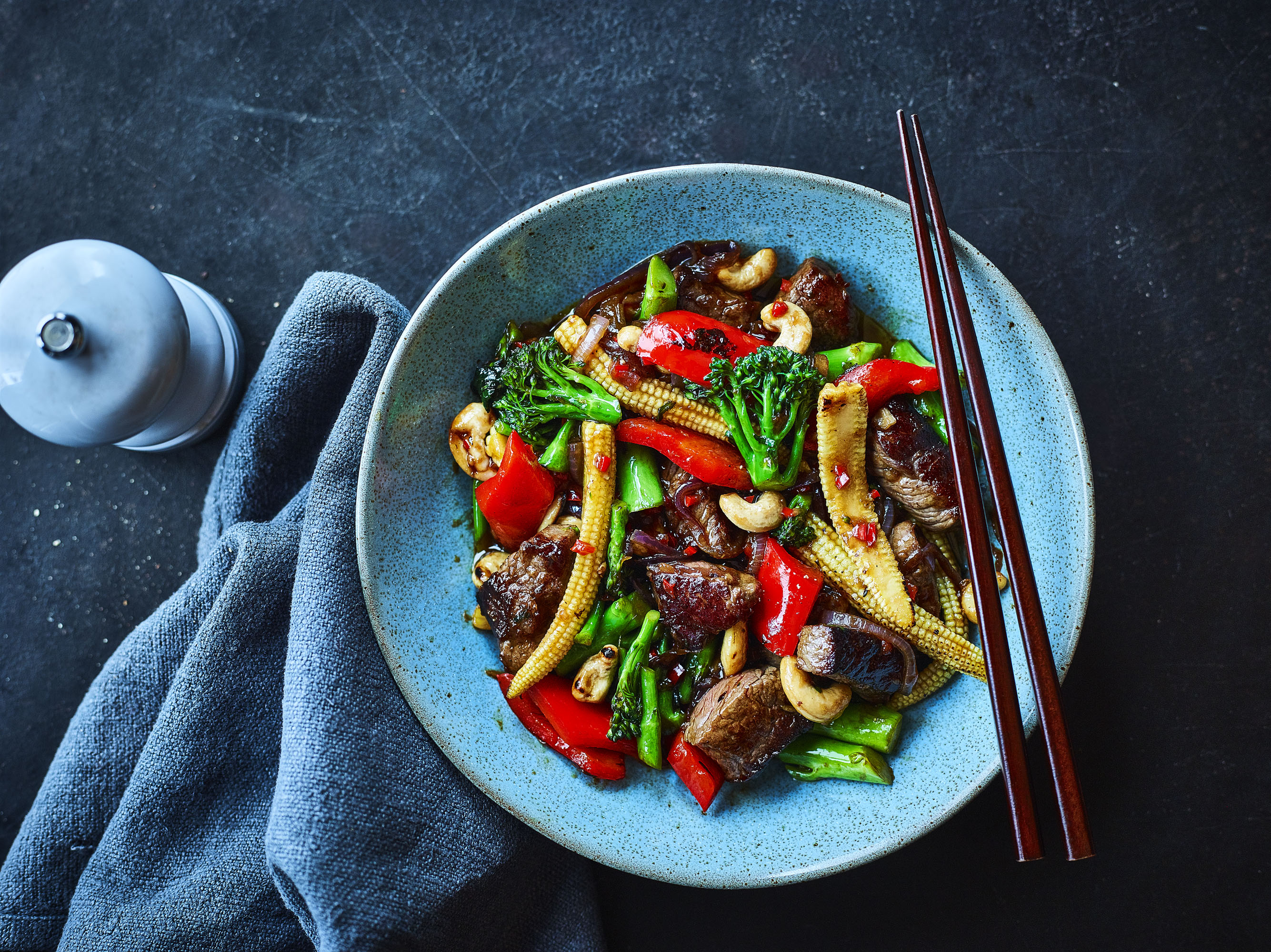 Steak, Ginger and Cashew Stir Fry