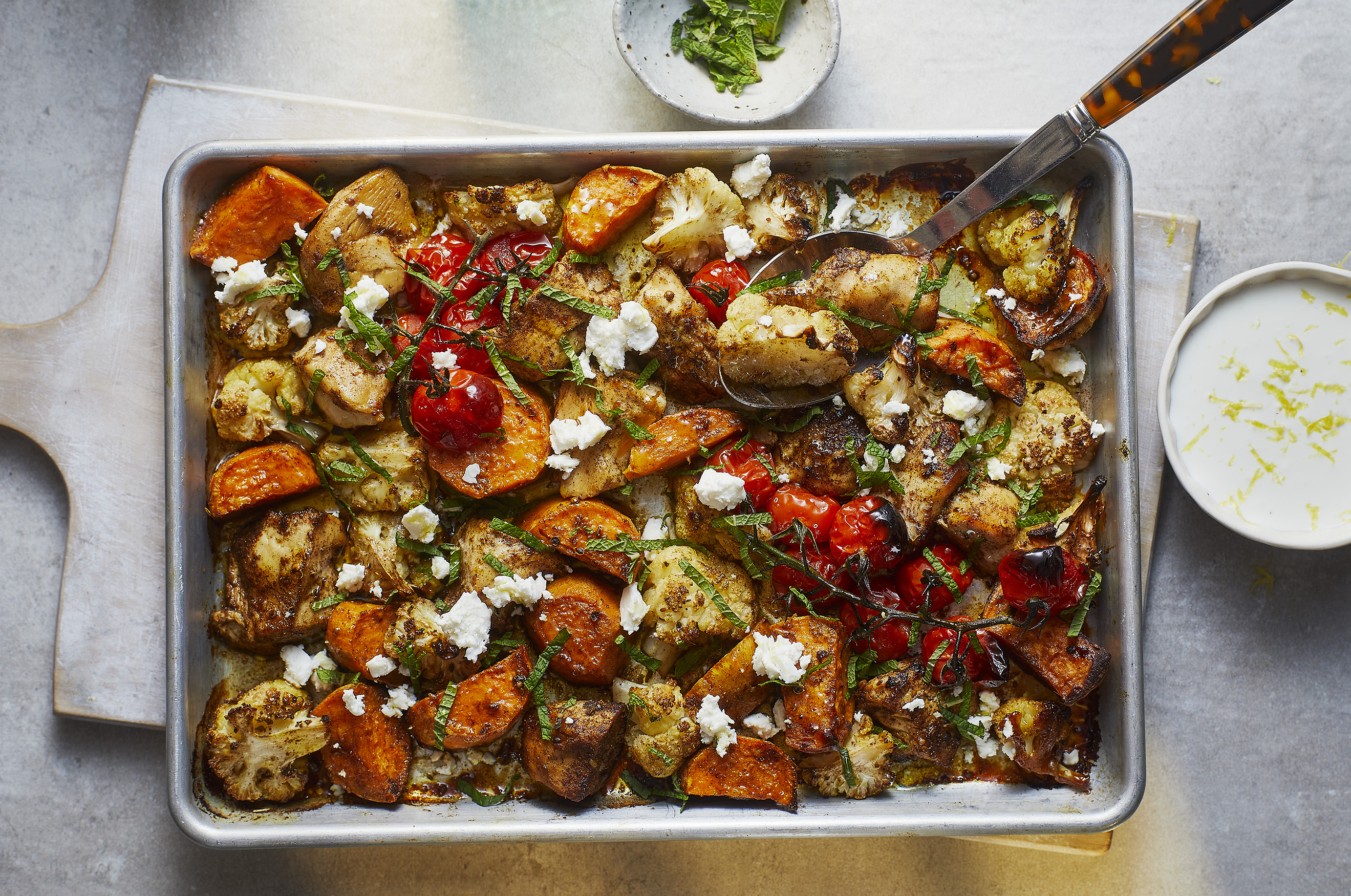 One Pan Cauliflower Curry Traybake 🍳