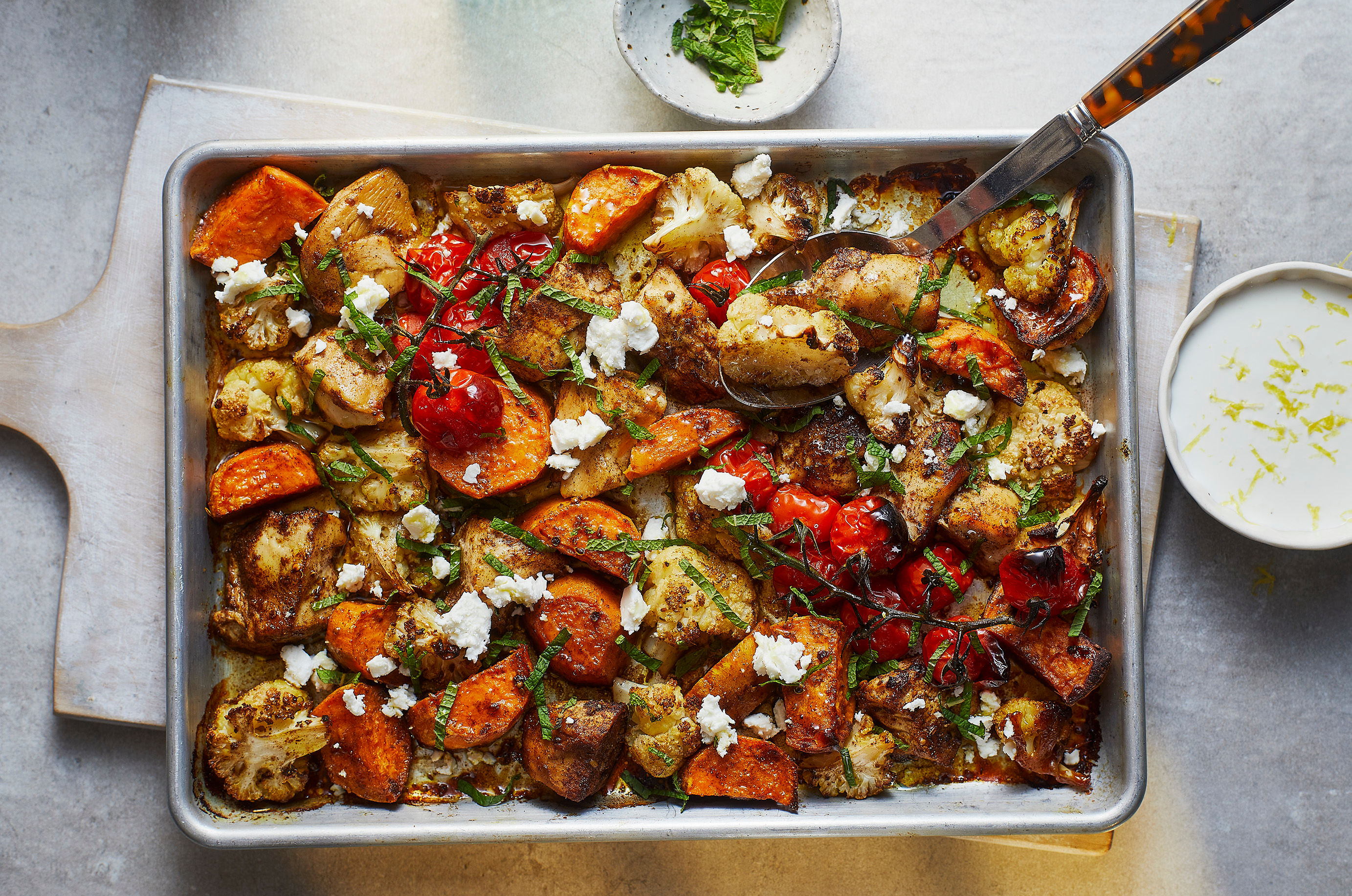 One Pan Cauliflower Curry Traybake 🍳