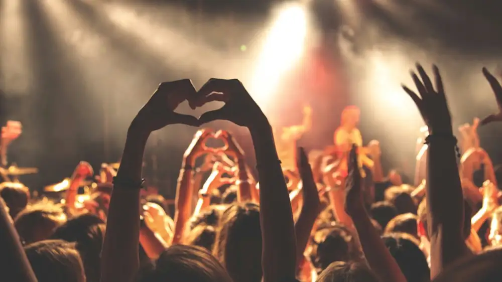Why live events are the ultimate Valentine’s Day gift for couples