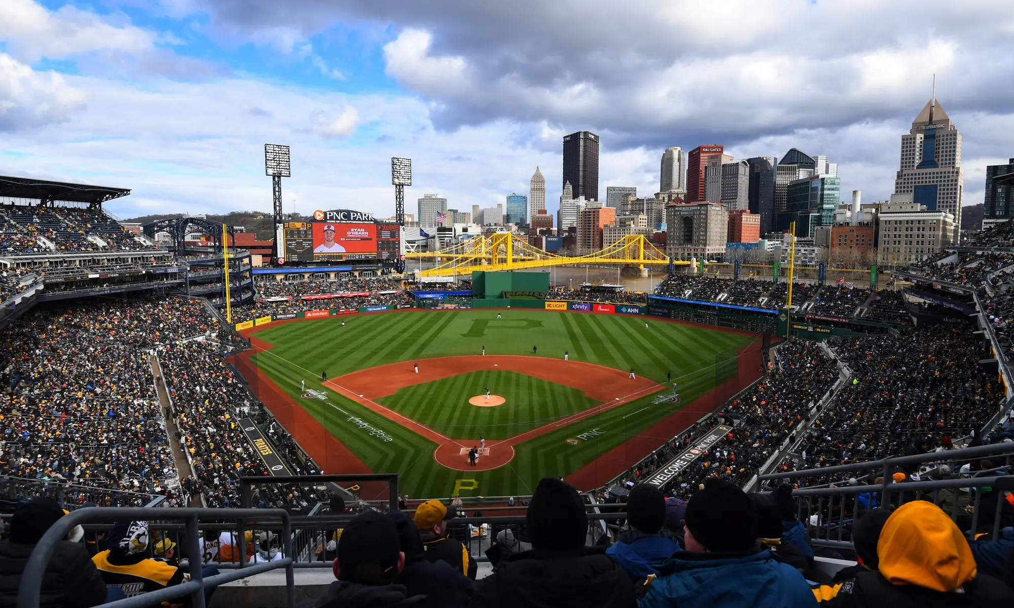 PNC Park fan guide: Best seats, what to eat and other Pirates game tips