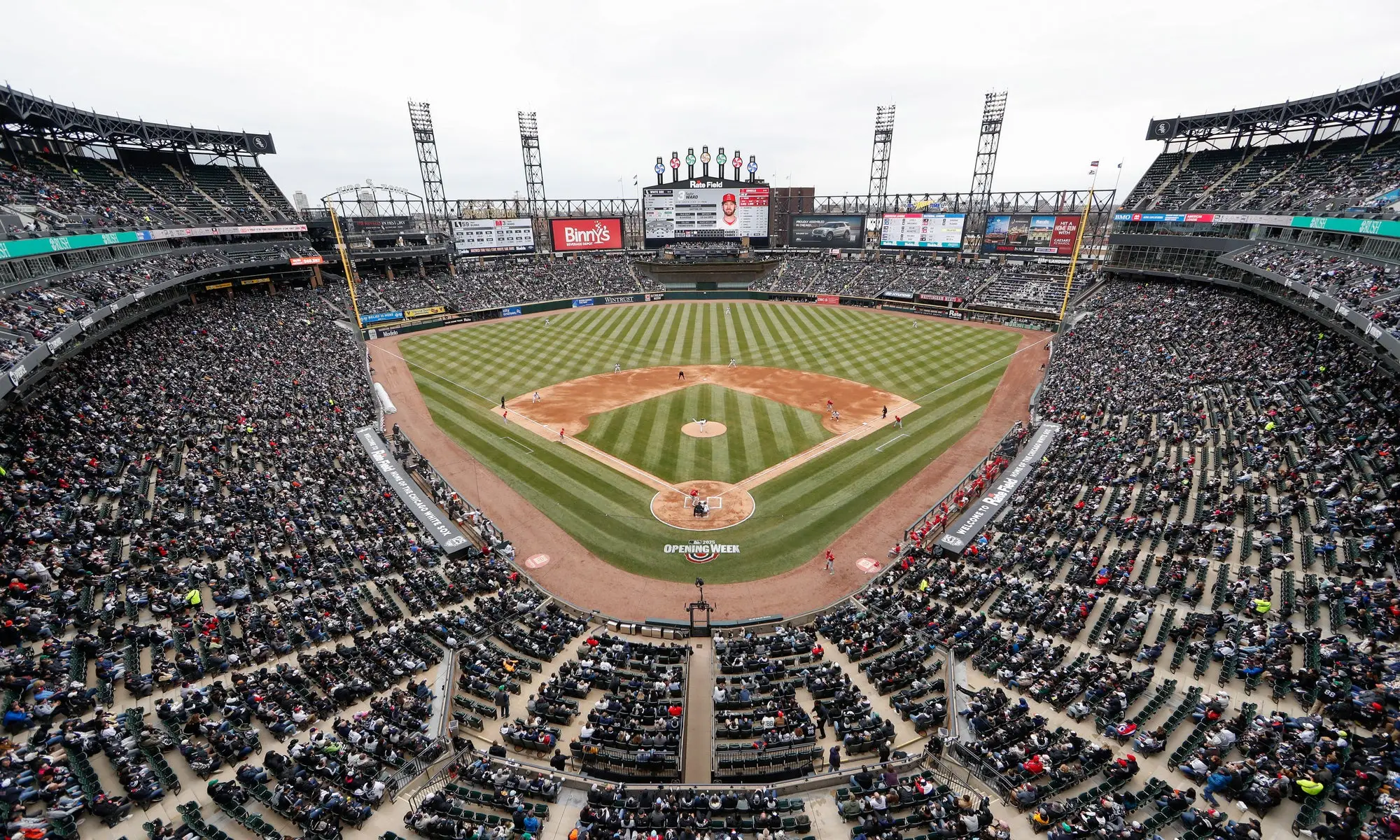 Rate Field fan guide: Best seats, what to eat and other White Sox game tips