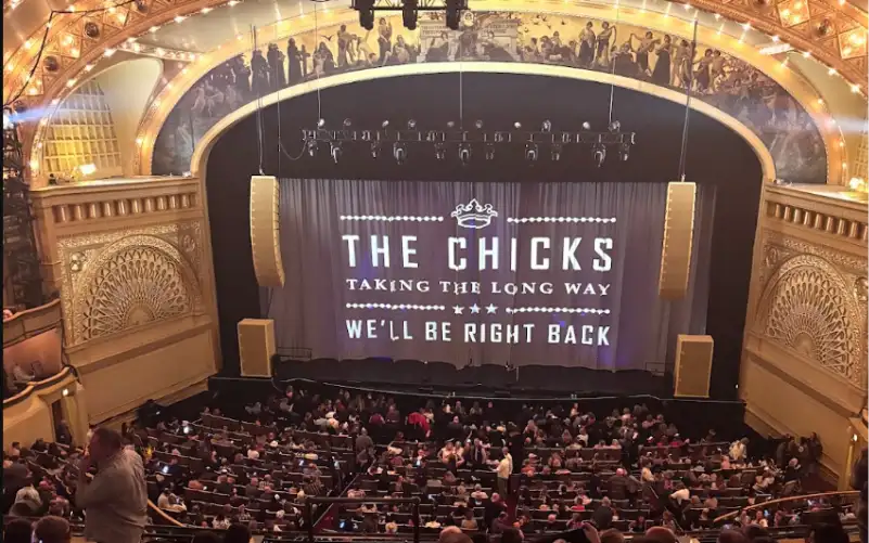 The Chicks Front Row