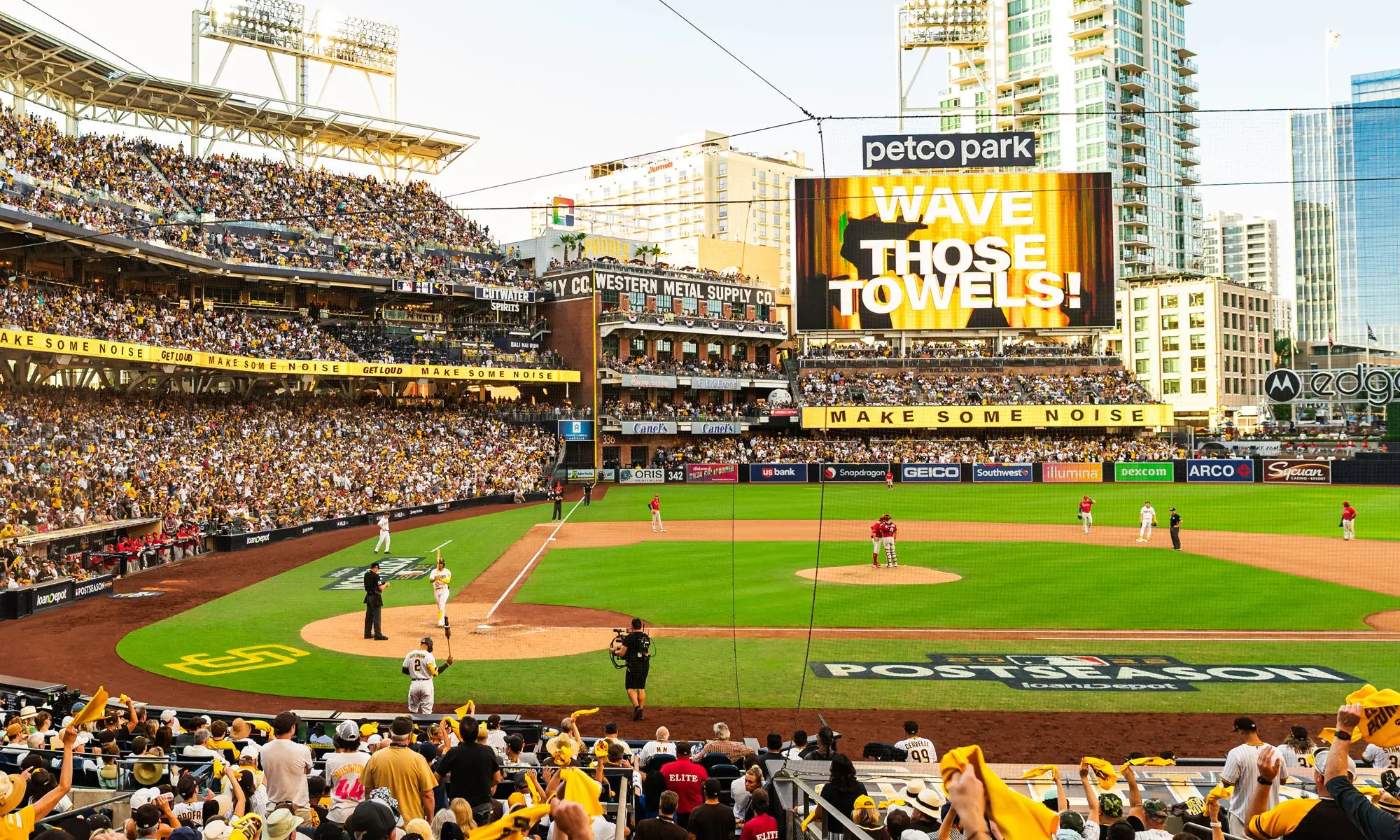 Petco Park fan guide: Best seats, what to eat and other Padres game tips