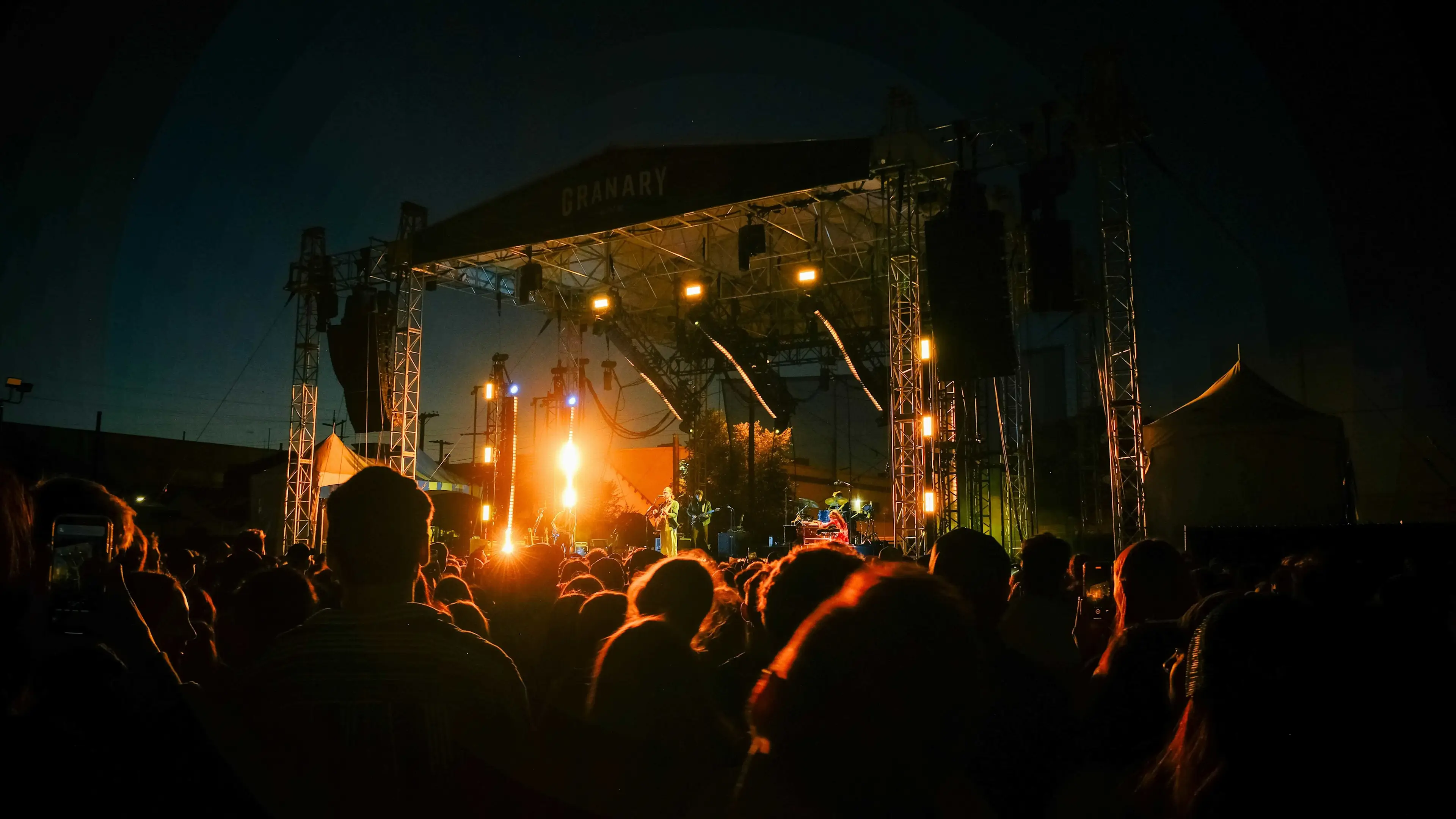 10 Best U.S. Cities for Weekend Getaways Packed with Live Music, Sports & Culture